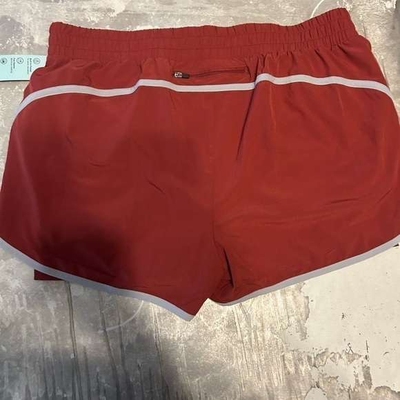 Ideology shorts performance - Picture 6 of 8